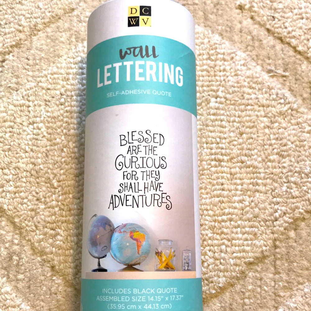 Wall lettering kit for nursery